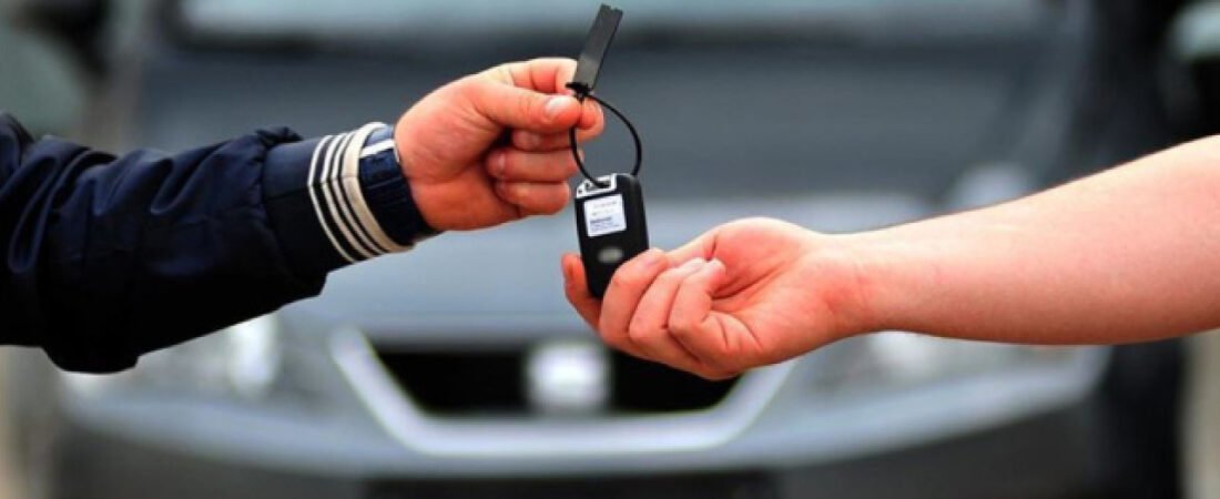 Araç Kiralama Şirketlerine Elektrikli veya Hibrit Araç Şartı: Yeni Yönetmelik Neyi Değiştiriyor?